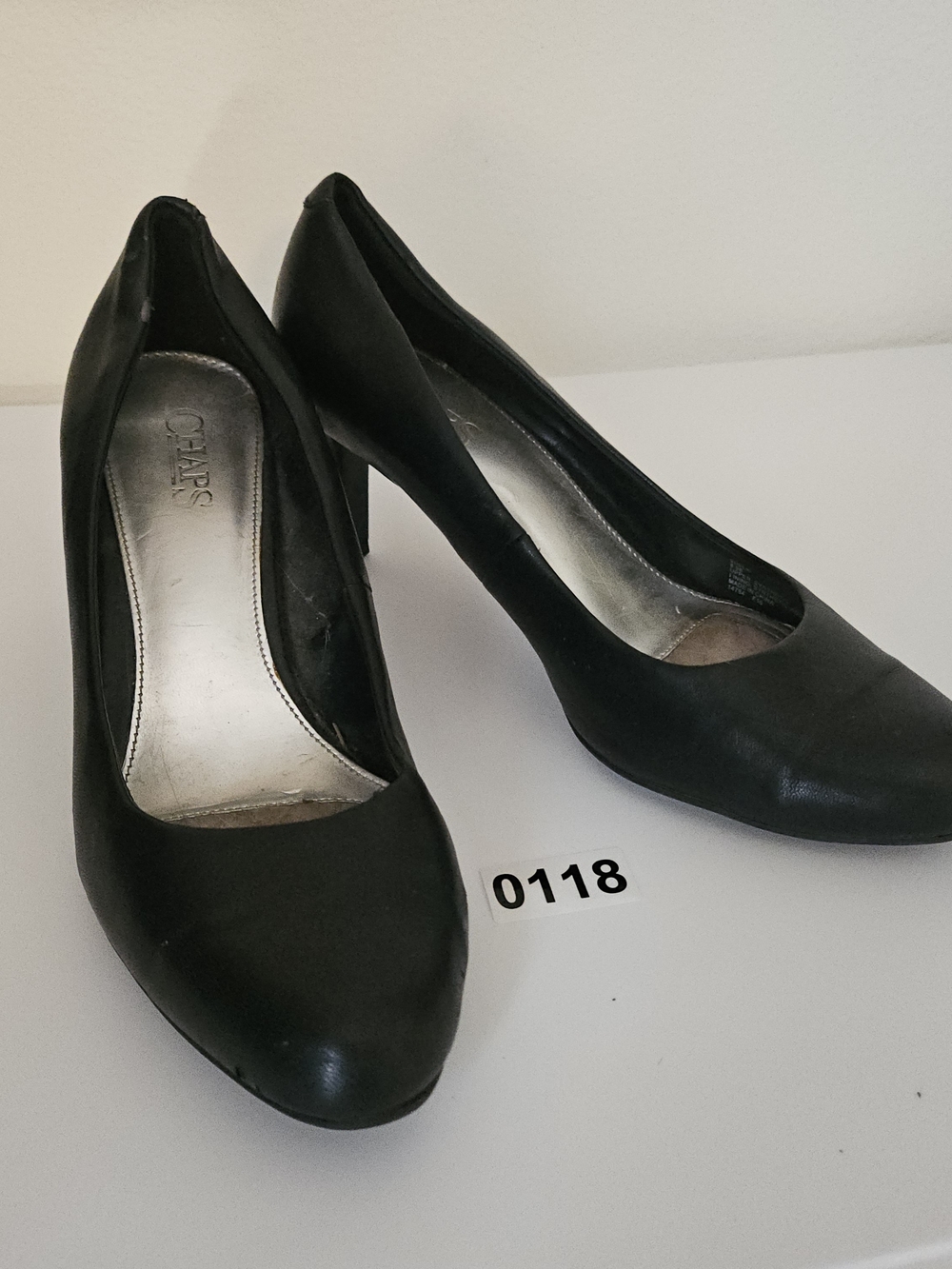 Chaps Black Leather Classic Round-Toe Heels